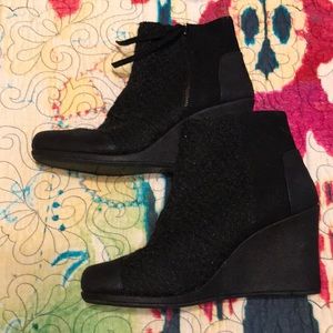 Toms boots